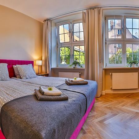Apartament Bursztynowy Mariacka Old Town Gdansk Oda fotoğraf