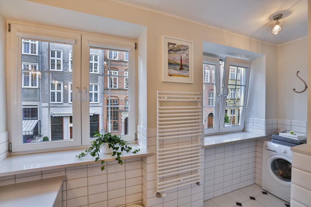 Apartament Bursztynowy Mariacka Old Town Gdansk Oda fotoğraf